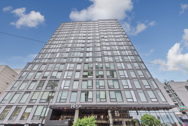 building outline - 450 S Main St