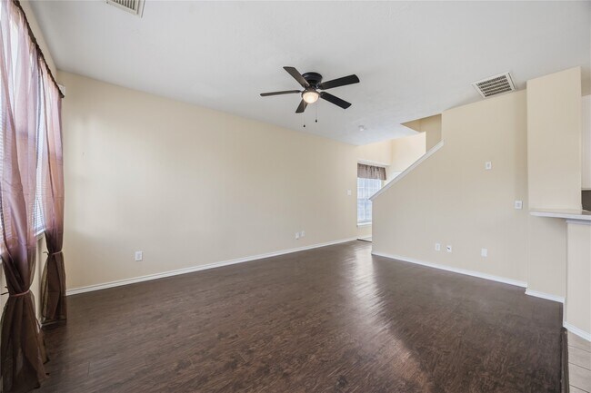 Building Photo - 2951 Hackamore Hollow Ln