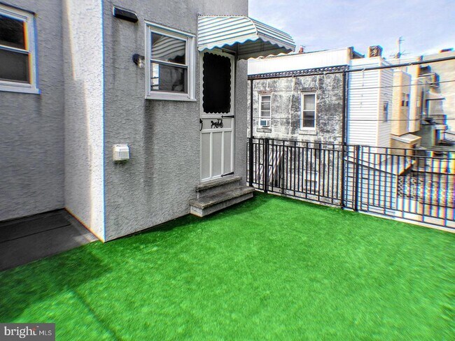 Foto del edificio - 1325 W Porter St