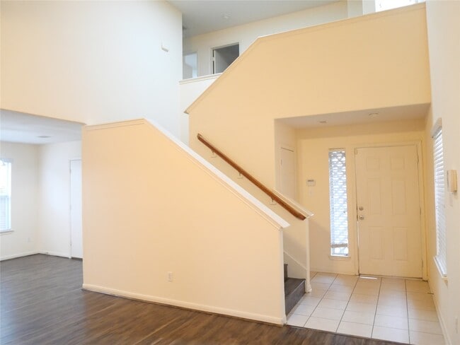 Building Photo - 14915 Aberdeen Meadow Lane