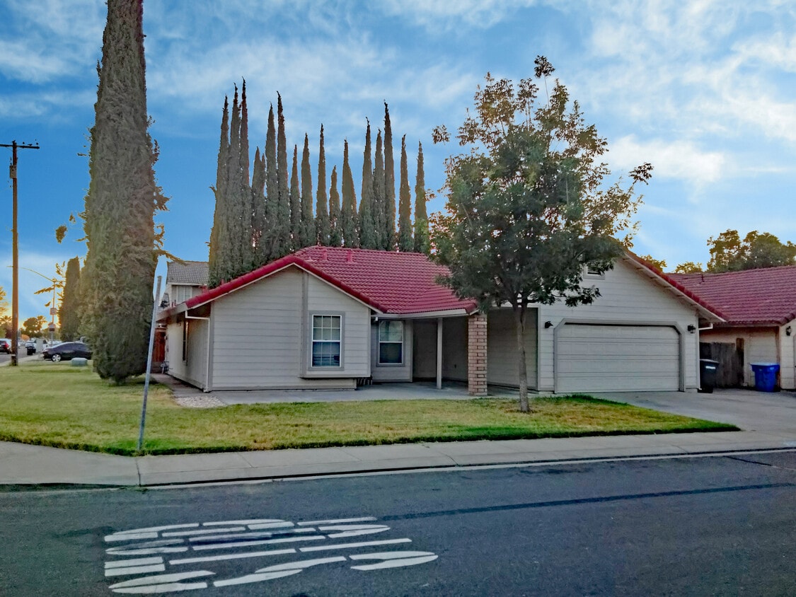 3213 Ashur Ave, Ceres, CA 95307 House Rental in Ceres, CA