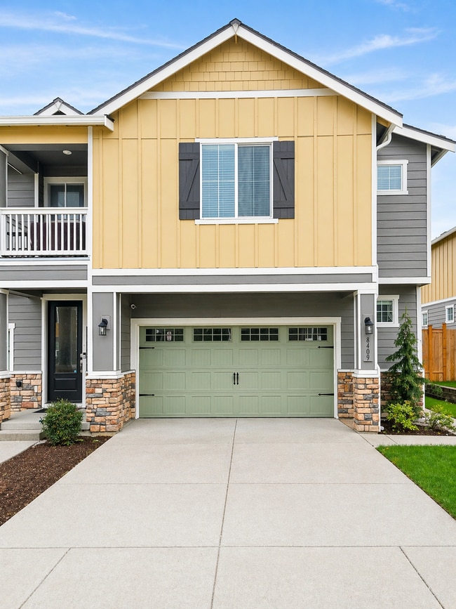 Building Photo - 8409 Gilman Wy