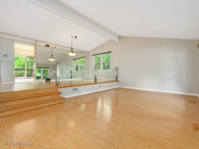 Foto del edificio - 2312 Strawberry Ln