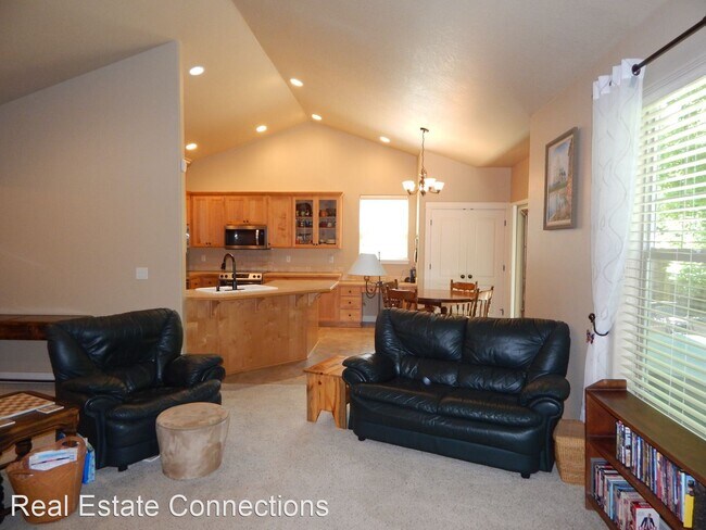 Building Photo - 4 br, 2 bath House - 87938 Erdman Way