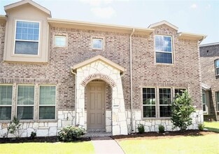 Building Photo - 3117 Solana Cir