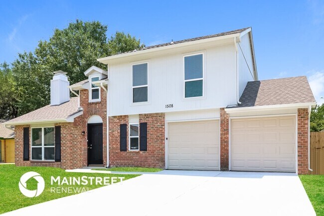 Building Photo - 1508 Endicott Dr