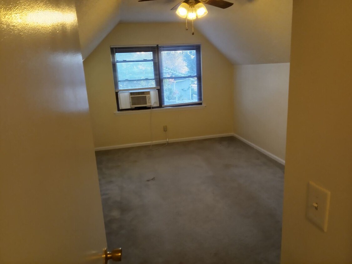 Foto del edificio - 804 N Washington St