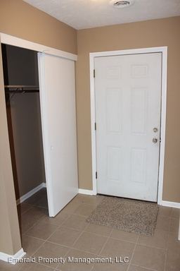 Building Photo - 2406 Charolais Ln