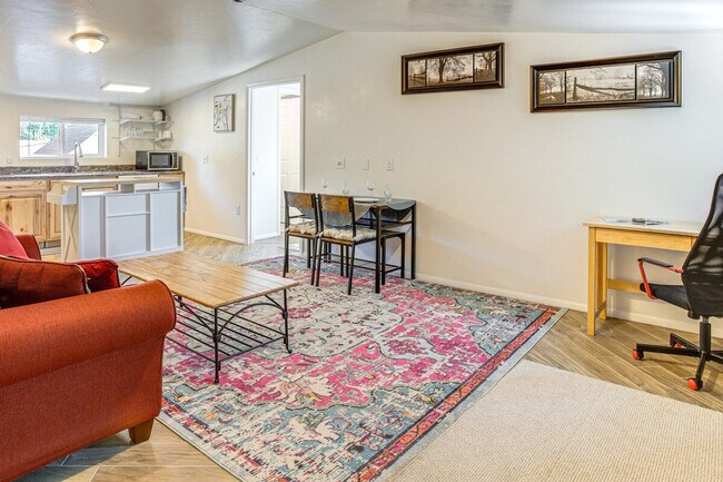 Foto del edificio - 4339 Eaton St