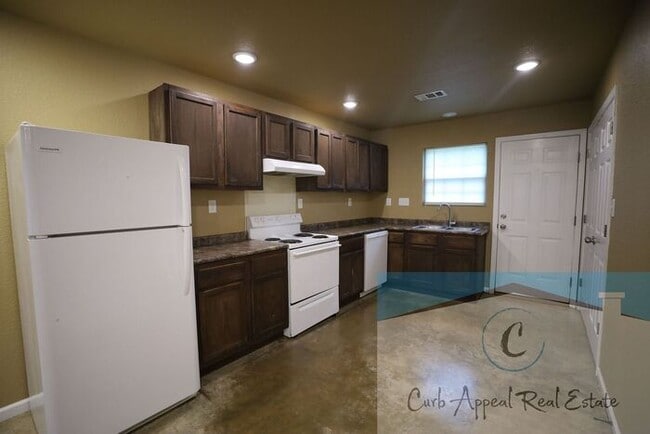 Building Photo - Recently built 2 bed/2 bath apt in Trumann...