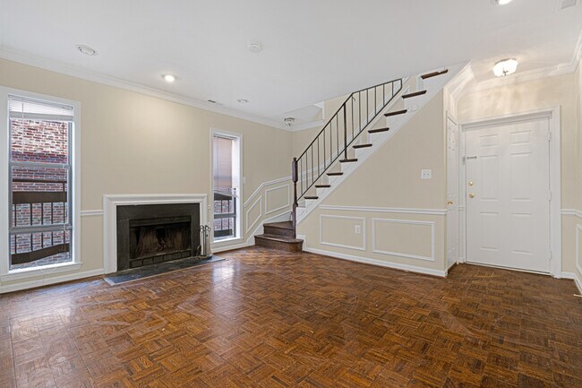 Foto del edificio - 1669 Park Rd NW