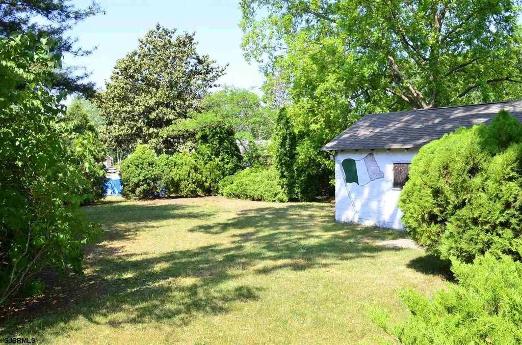 Building Photo - 232 Messina Ave