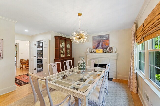 Foto del edificio - 614 Ellsworth Rd