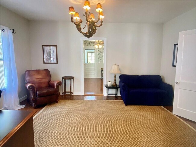 Foto del edificio - 324 Kennesaw Ave NW