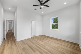 Building Photo - 7901 Cora St