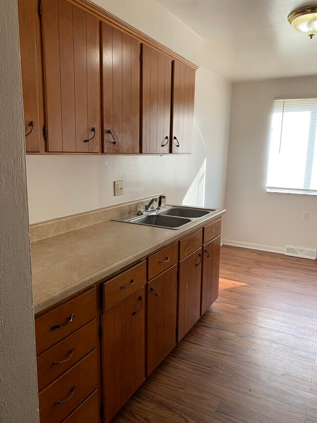 Foto del edificio - 2902 N Rockwood Dr