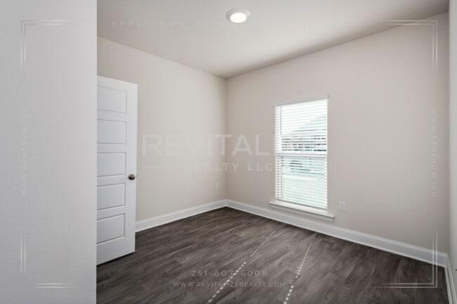 Building Photo - COMING SOON Newly Built 4 Bed 2 Bath Craftsman Home in Spanish Fort with Deck