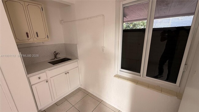 Foto del edificio - 317 W 36th St