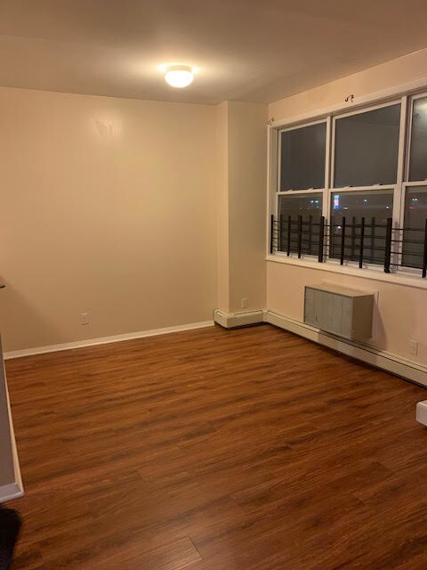 Foto del edificio - 555 Vandalia Ave