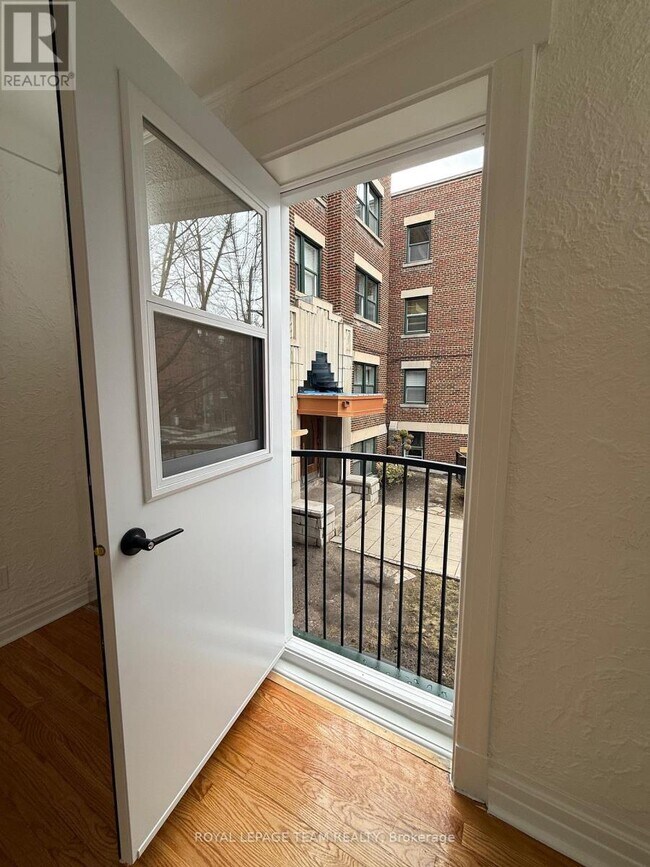 Photo du bâtiment - 235 Cooper St