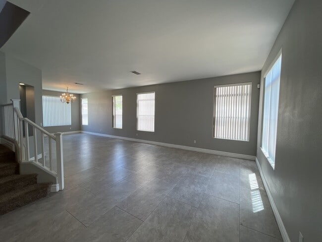 Foto del edificio - Stunning 2 story, 5-bedroom home in Rhodes Ranch