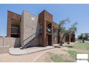 Building Photo - 3810 N Maryvale Pkwy