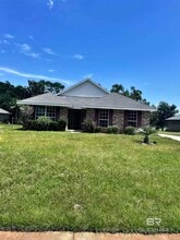 Building Photo - 1476 W Fairway Dr