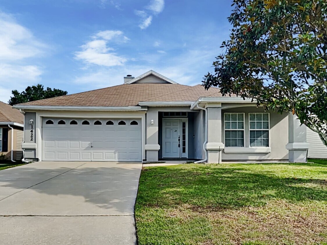 Primary Photo - 1422 Woodland View Dr