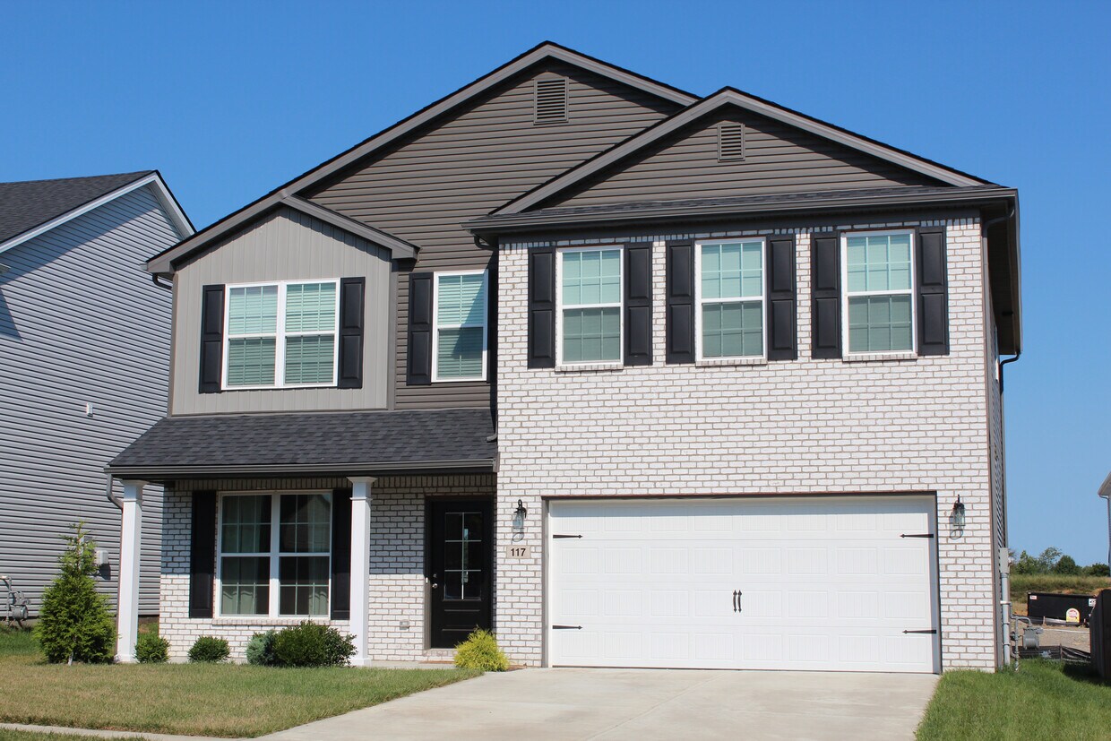 Frente - 117 Gibson Way