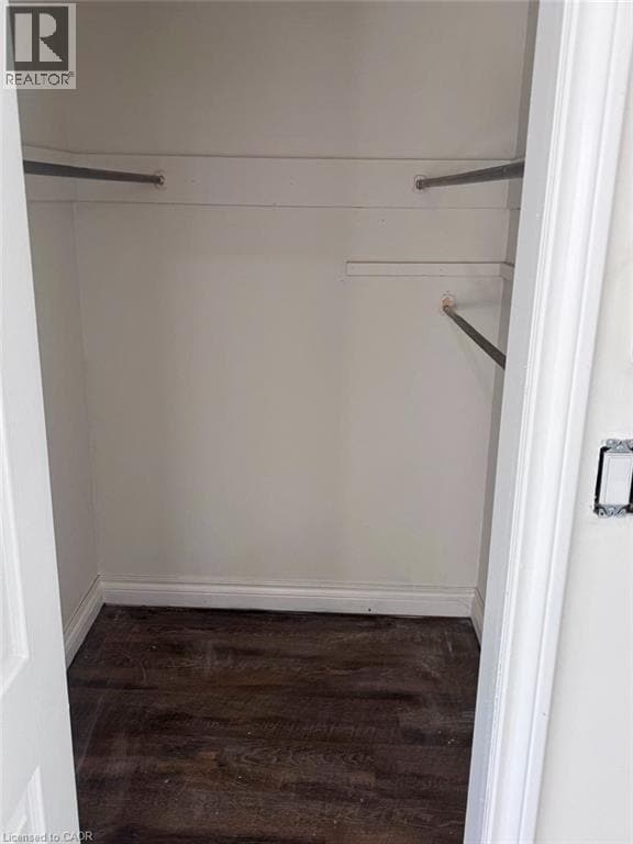 Photo du bâtiment - 375 Blue Lake Rd