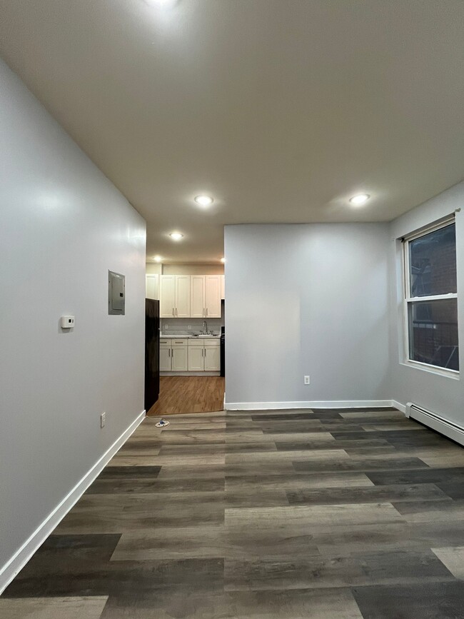 Building Photo - 174 Van Nostrand Ave