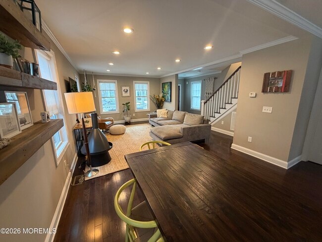 Foto del edificio - 510 Lareine Ave