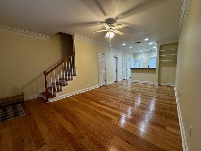 Foto del edificio - 101 Wood Lake Dr