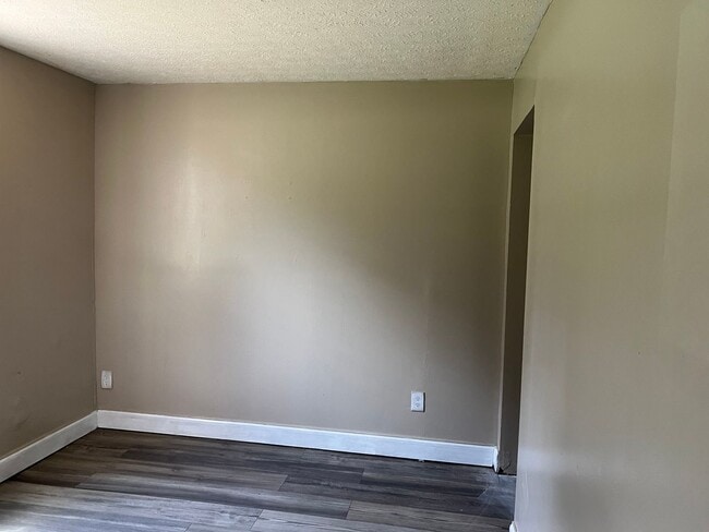 Photo - Charming 2BR Duplex in Atlanta Townhome