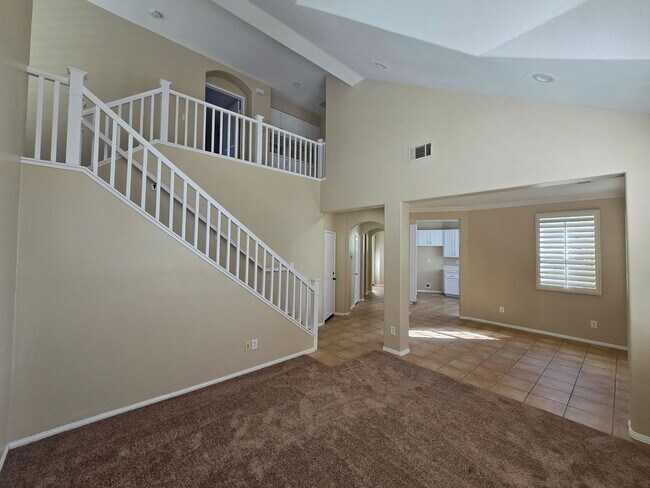 Building Photo - Located In Beautiful Northwood Community: 3 Bedroom 3 Bath Townhouse