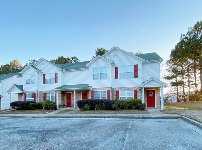 Townhomes View - 102 Hiram Ter