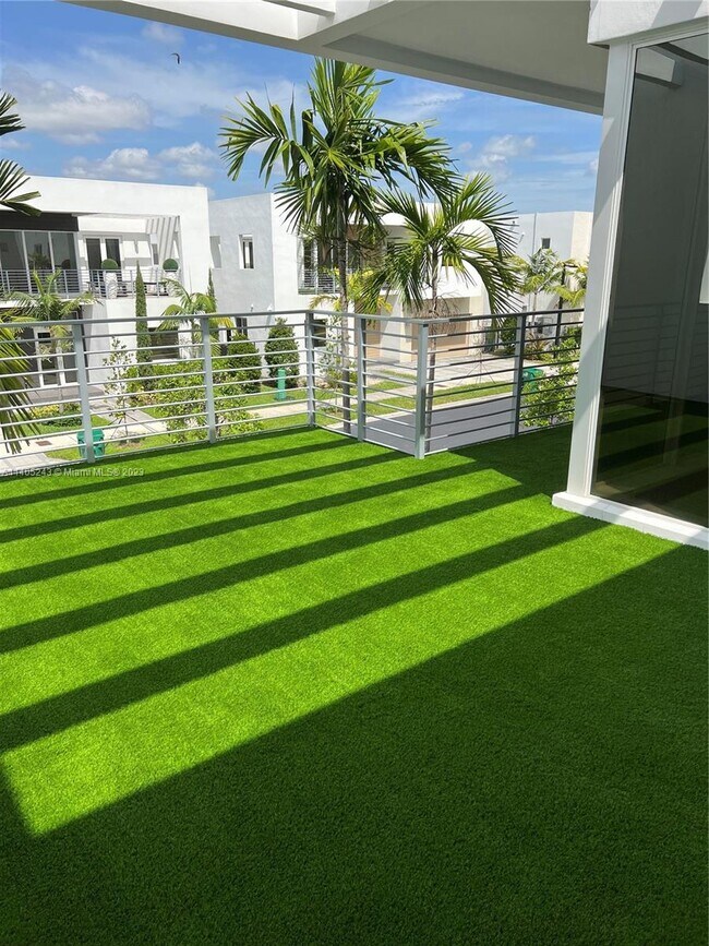 Foto del edificio - 7453 NW 99th Pl