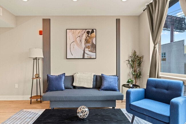 Building Photo - 916 N Delaware Ave