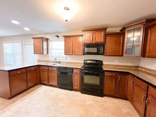 Foto del edificio - 3 Bedroom 2.5 Bath home in well established neighborhood!