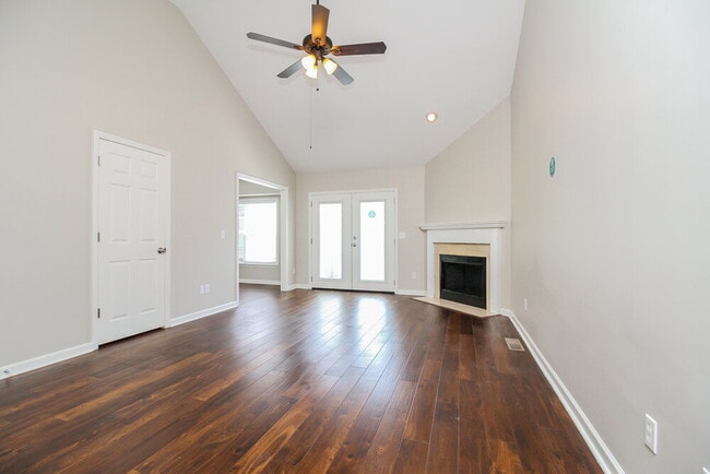 Foto del edificio - 114 Jesse Brown Dr