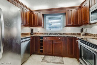 Building Photo - 1351 Curlew Ave