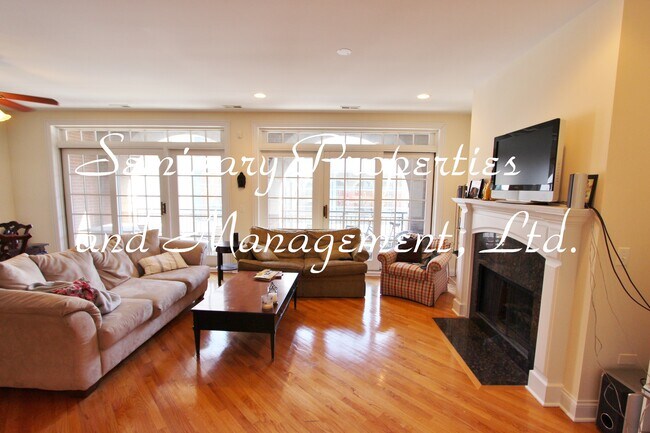 Foto del edificio - 2658 N Halsted St