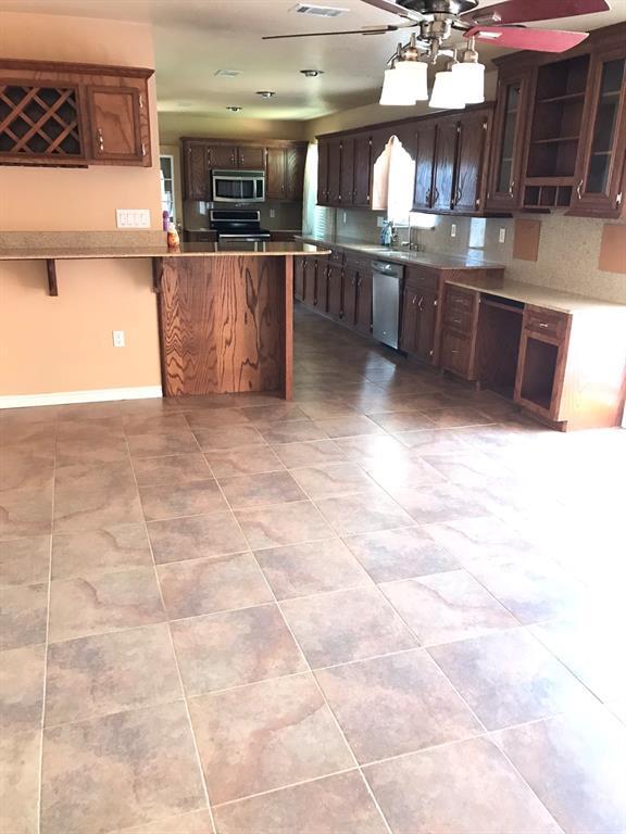 Building Photo - 6714 Golfcrest Dr