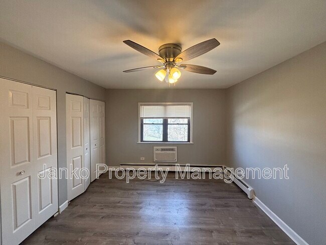 Foto del edificio - 21907 Jeffrey Ave