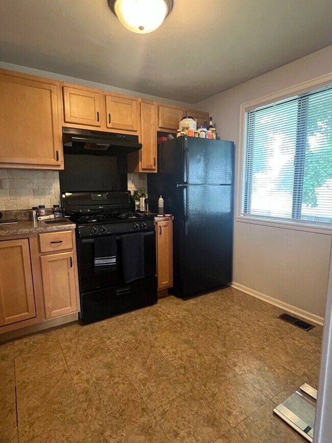 Foto del edificio - 921 Shattuck Ln