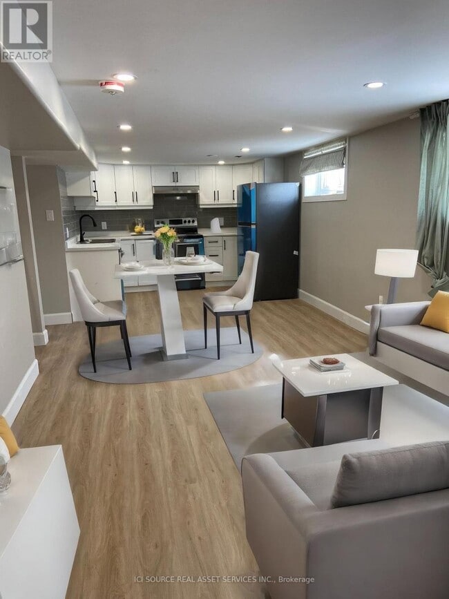 Building Photo - 169 Fergus Ave