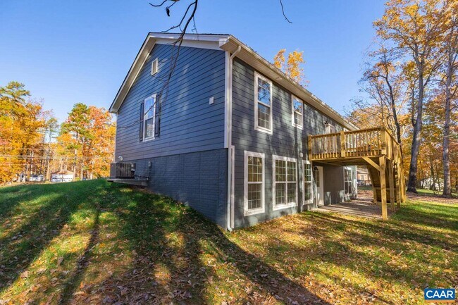 Building Photo - 3629 Airport Acres Rd