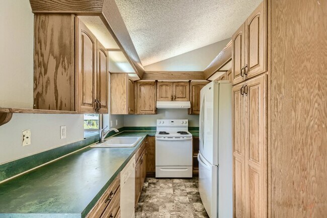 Building Photo - 2615 SW 335th Ct