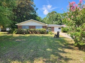 Building Photo - 1416 Blakeley Rd