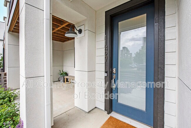 Building Photo - 11427 Colony Row